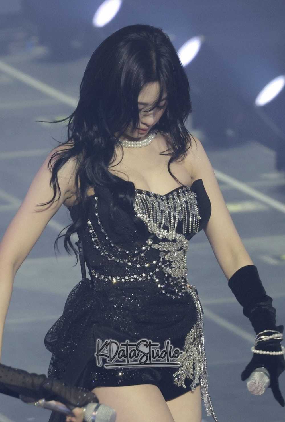 25ff4bf1efc24aa78a14274bf9f2b45c.jpg